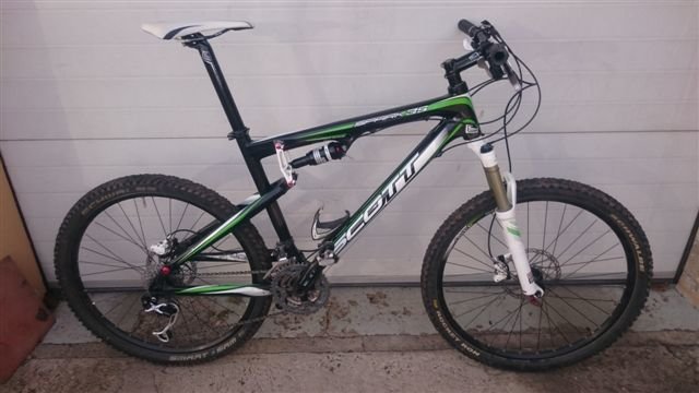 focus carbon road bike