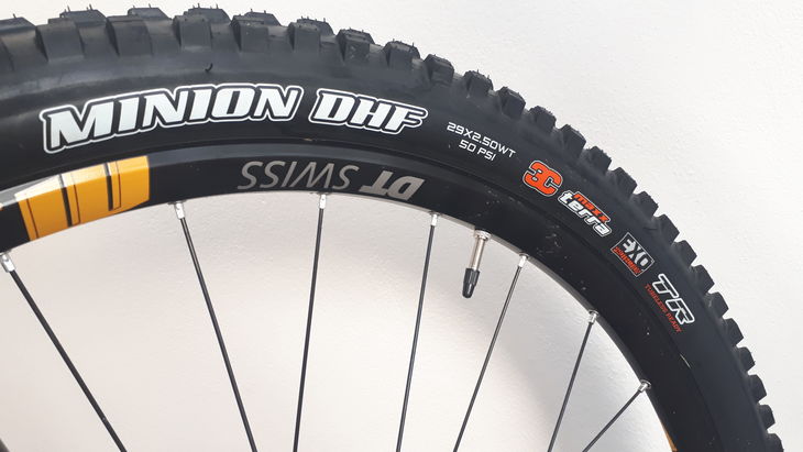 maxxis dhf 29