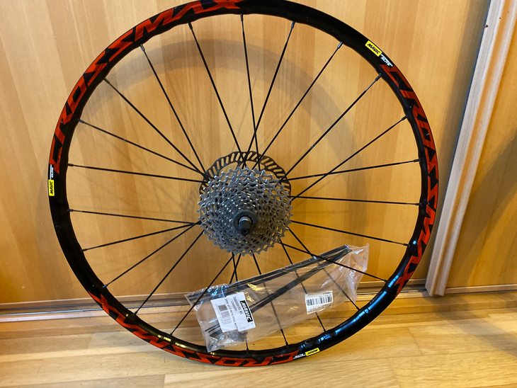 mavic crossmax elite red