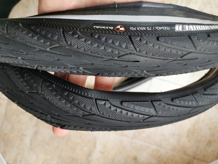 Prodám: Plášť Maxxis Overdrive II 700x40C - bazar - Bike-forum.cz
