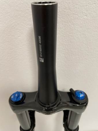 PRODÁM: FOX 32 FLOAT RHYTHM GRIP 3, 3-MODES, 15X110MM AXLE, 44MM OFFSET, 100MM