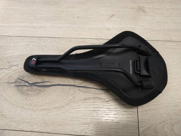 fizik antares r7 weight