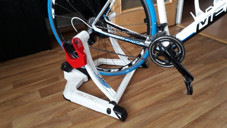 trenażer elite qubo fluid