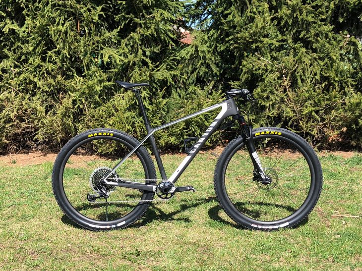 CANYON Exceed CF SLX 8.0 Pro Race 2018 Fotky Bike forum.cz