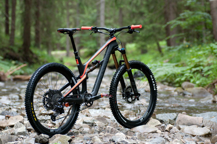 Canyon Spectral CFR 9.0 SL 2019 - Fotky 